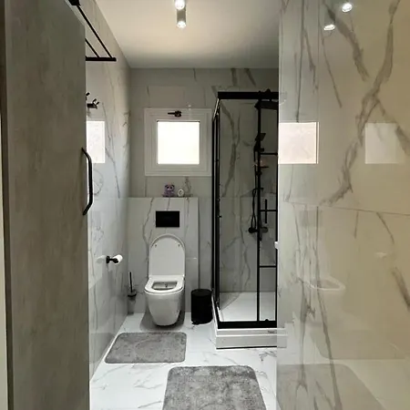 таунхаус в семейном комплексе شقة *